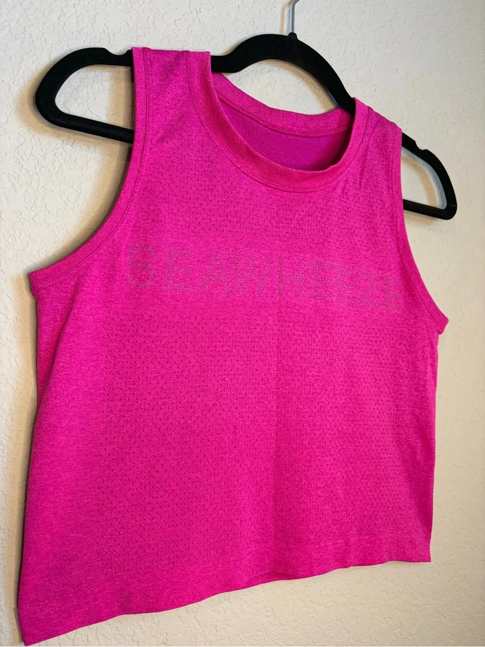 Lululemon Sea Wheeze Swiftly Breathe Cropped Tank Top Highlight Purple/Raspberry
